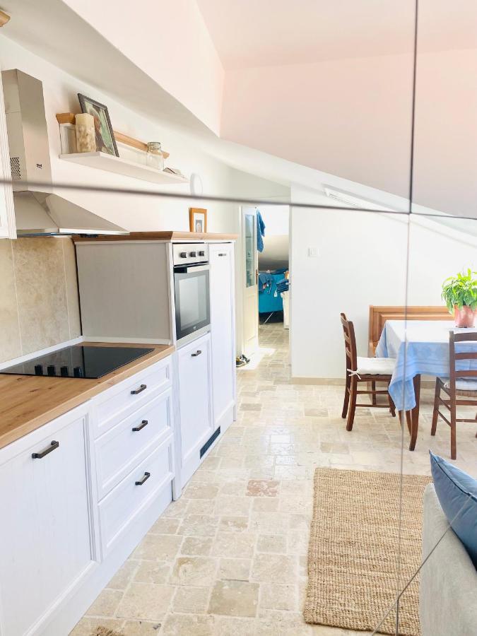 Istria Apartment - 3 Minutes From The Beach Novigrad Istria エクステリア 写真